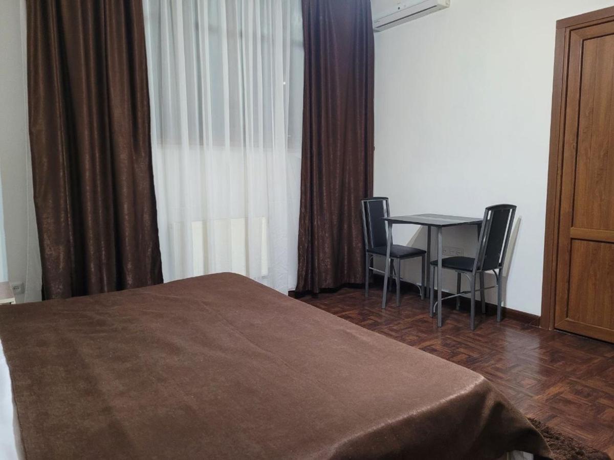 Hotel In Center Of Yerevan Exterior photo